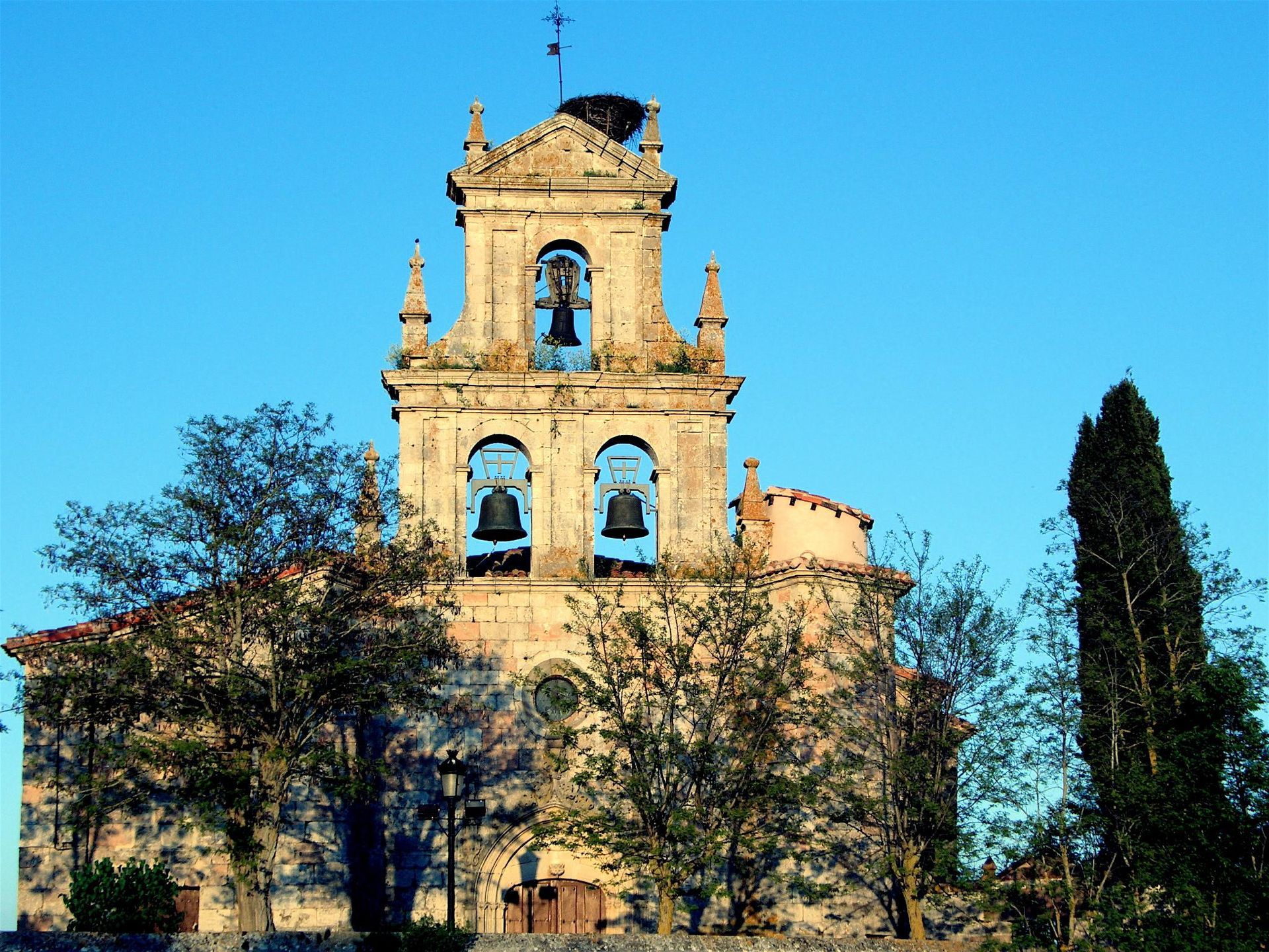 Iglesia románica de San Miguel